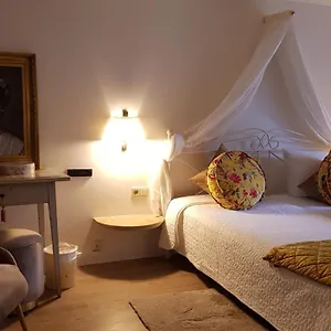 Hotel Kleine Iphofen, Fruehstueckszauber, No Waste, Nachhaltig, Nahe Aller Weingueter, Knauf Gips Kg Und Connekt, Kleines Secret Mit Garten & Terrassen, Tv Mirrorring, 55
